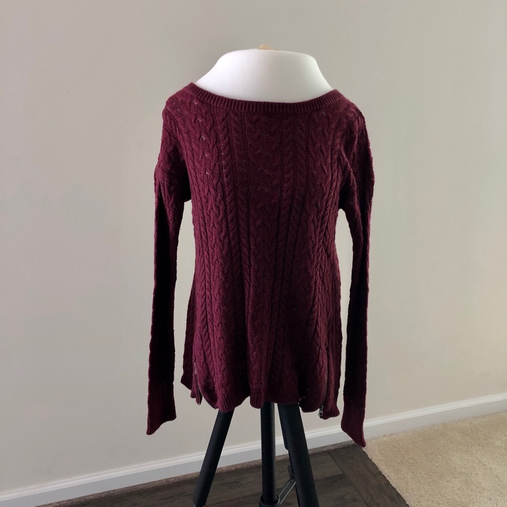 AE Maroon Sweater Cable Knit Crew with Zippers
